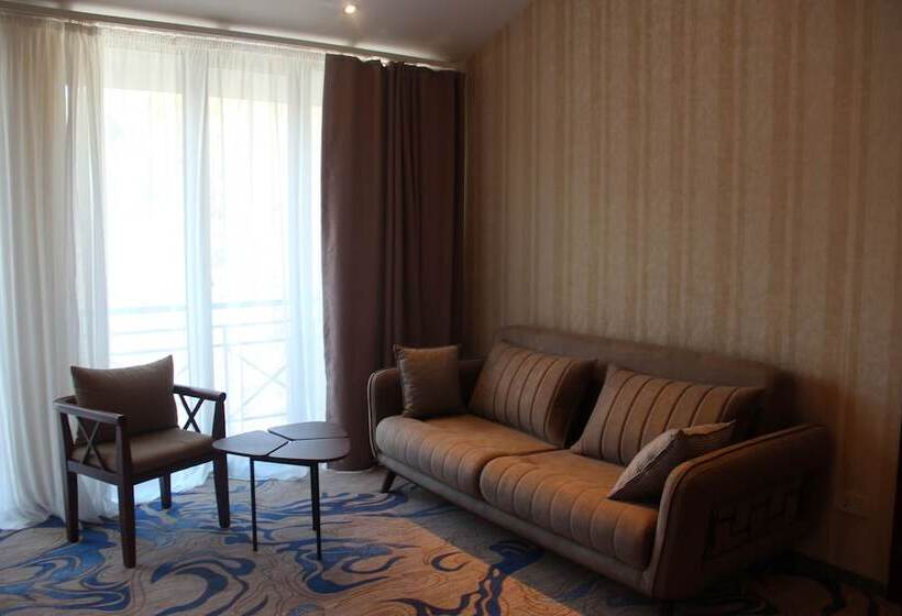 سوییت اجرایی, Aurora Resort By Stellar Hotels, Tsaghkadzor