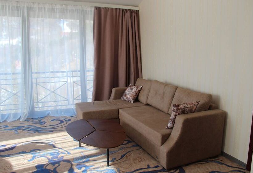 سوییت اجرایی, Aurora Resort By Stellar Hotels, Tsaghkadzor