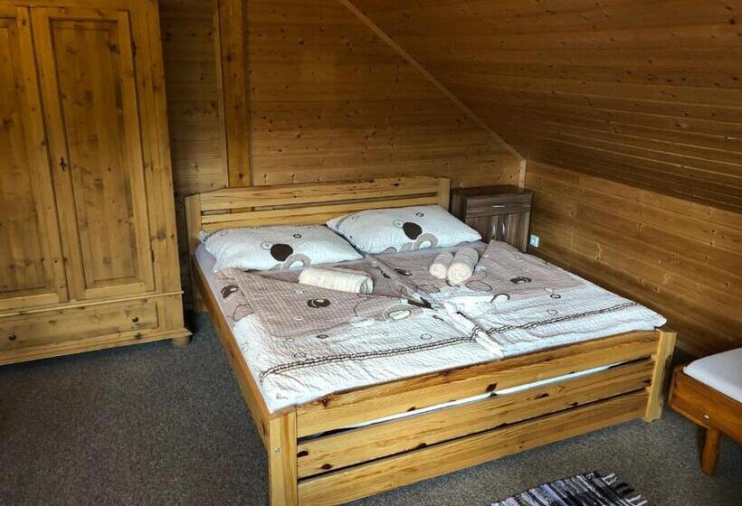 スタンダードトリプルルーム, Kubovka 63