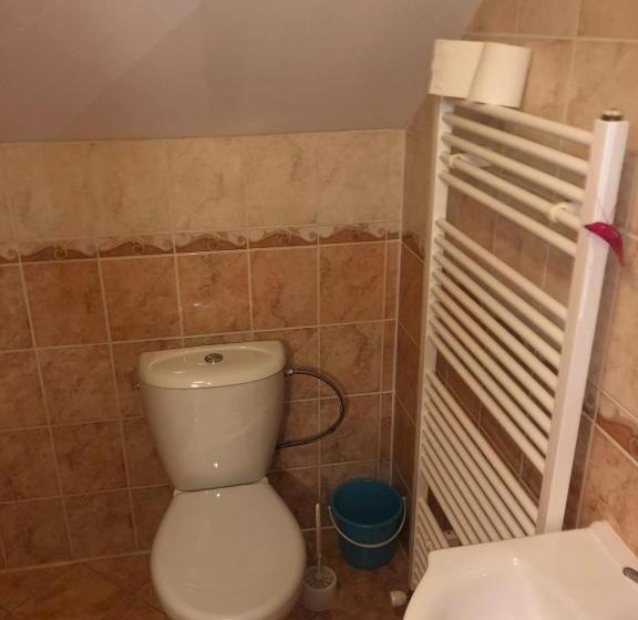 スタンダードトリプルルーム, Kubovka 63