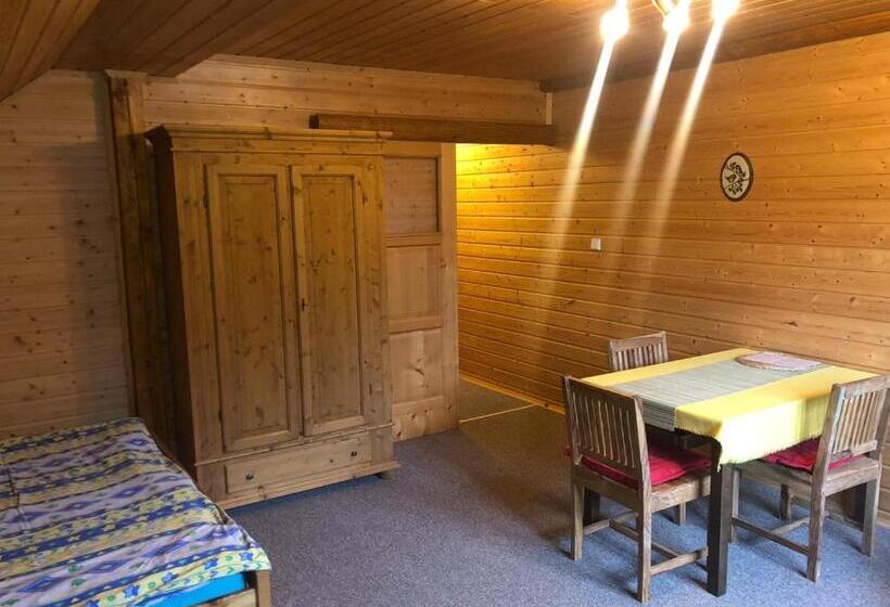 スイート, Kubovka 63