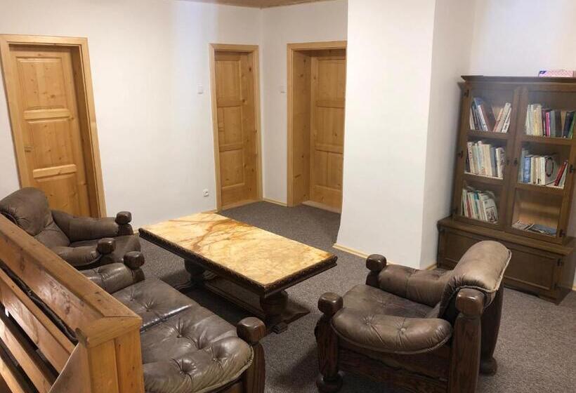 1ベッドルームアパートメント, Kubovka 63