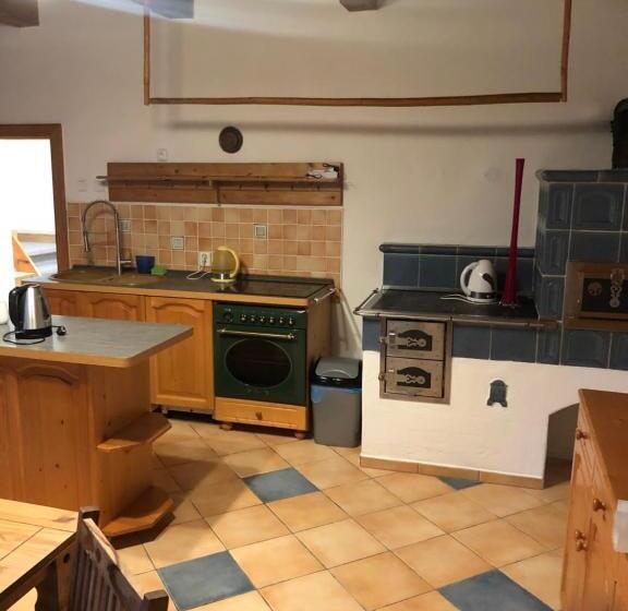 1ベッドルームアパートメント, Kubovka 63