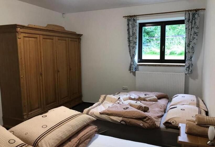 2ベッドルームアパートメント, Kubovka 63