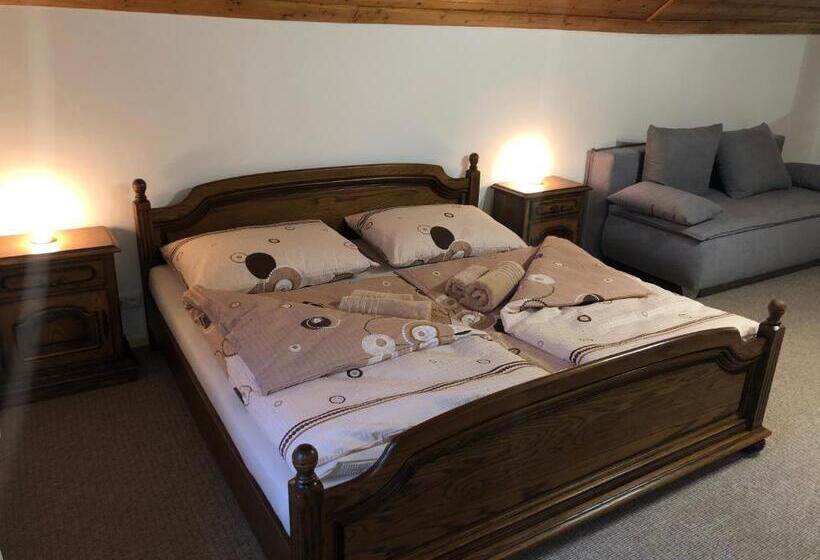 1ベッドルームアパートメント, Kubovka 63