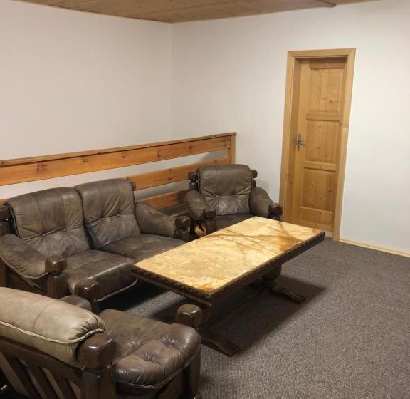 1ベッドルームアパートメント, Kubovka 63