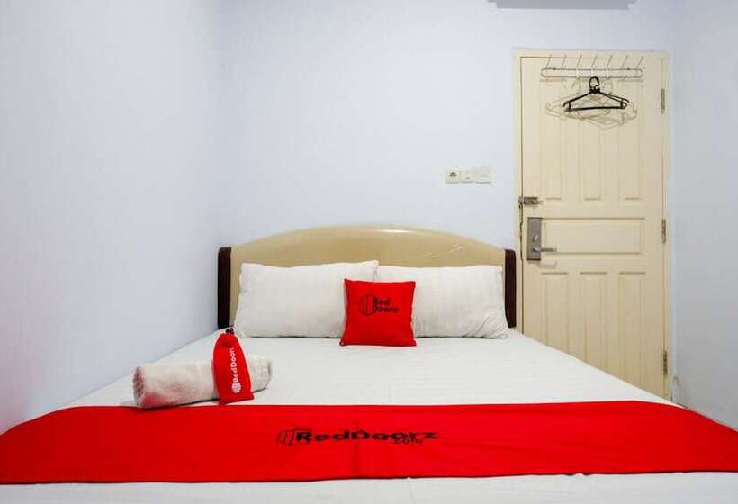 디럭스 룸, Reddoorz @ Hotel Bravo Pantai Kamali Bau Bau