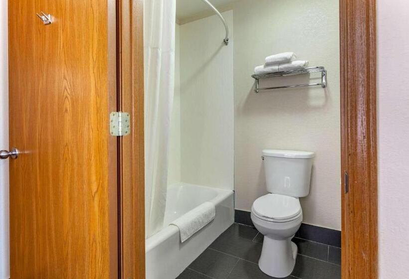 غرفة قياسية سرير كينج, Quality Inn New London