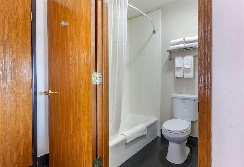 غرفة قياسية سرير كينج, Quality Inn New London