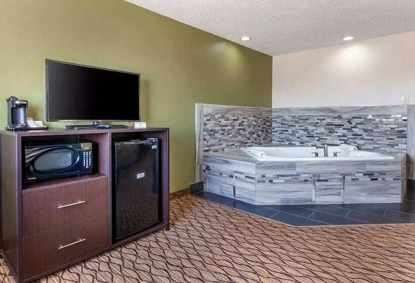 スイート, Quality Inn New London