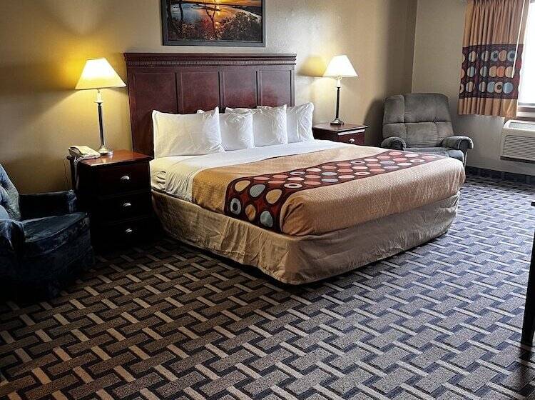 Номер Стандарт, Sky Lodge Inn & Suites  Delavan