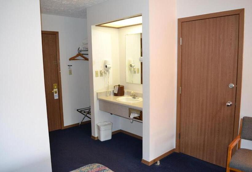 إستوديو قياسى سرير كينج, Sky Lodge Inn & Suites  Delavan