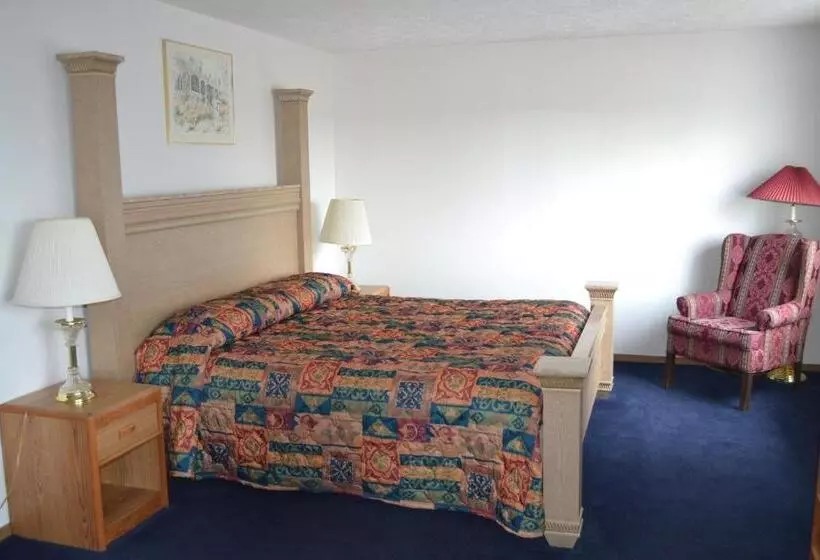 キングサイドベッドのスタンダードワンルーム, Sky Lodge Inn & Suites  Delavan