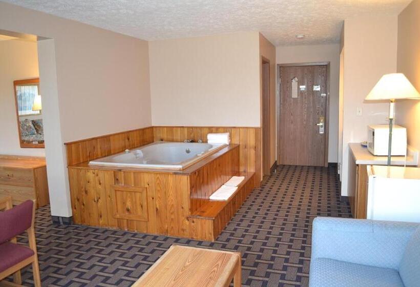 إستوديو قياسى سرير كينج, Sky Lodge Inn & Suites  Delavan