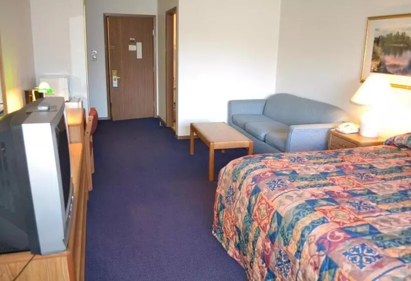 キングサイズベッドのスタンダードルーム, Sky Lodge Inn & Suites  Delavan