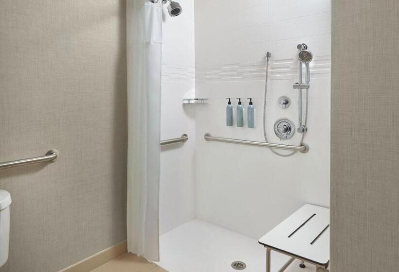 스탠다드 스튜디오, Residence Inn Asheville Biltmore