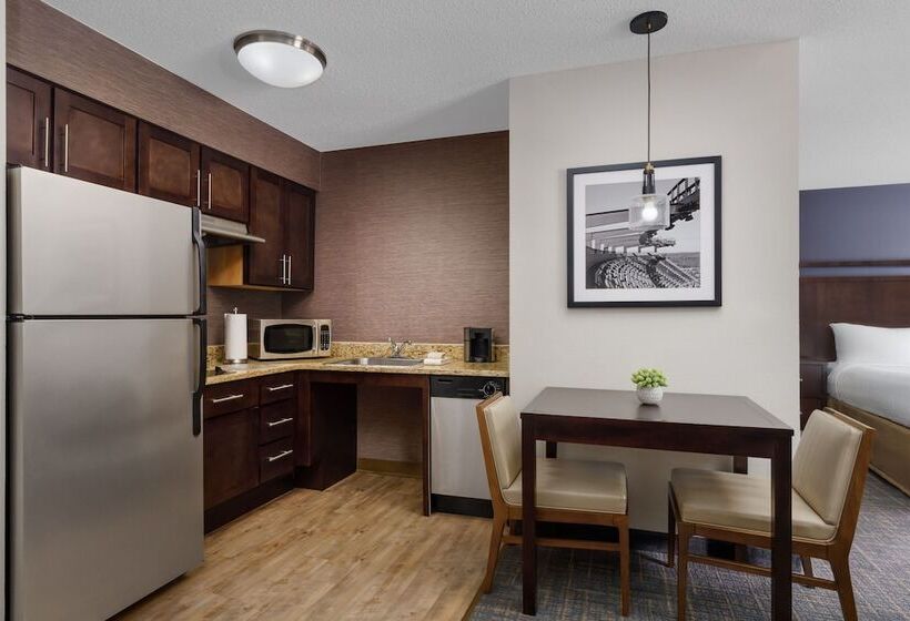 Люкс, Residence Inn Boston Foxborough