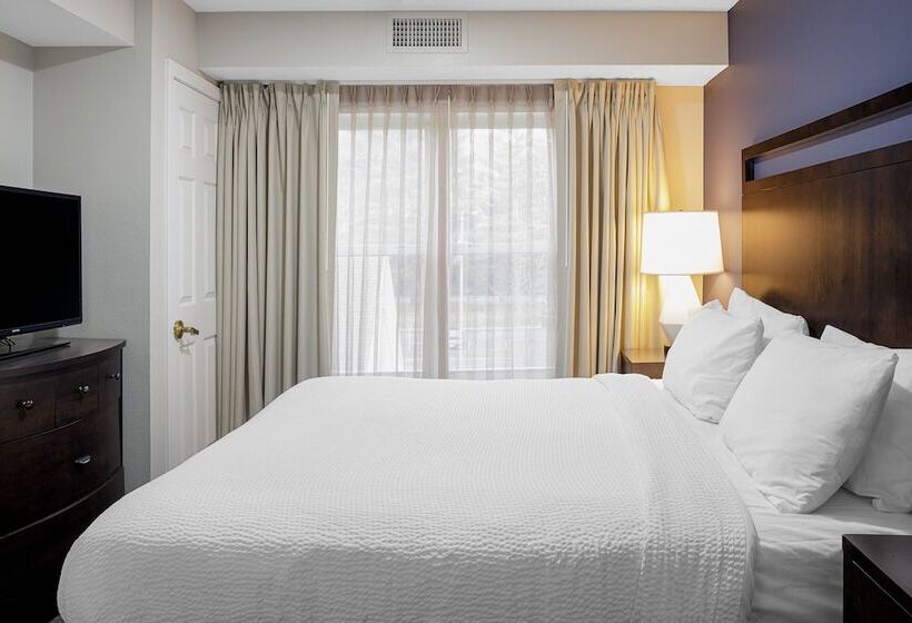 جناح, Residence Inn Boston Foxborough