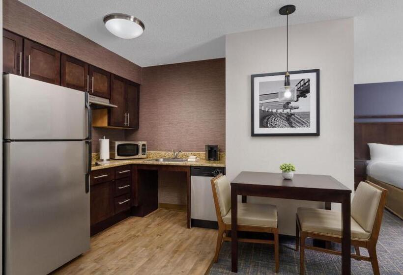 إستوديو قياسى, Residence Inn Boston Foxborough