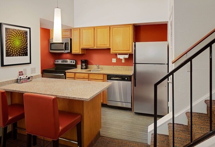 Люкс 2 Спальни, Residence Inn Detroit Troy/madison Heights