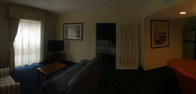 行政套房, Doral Inn & Suites Miami Airport West