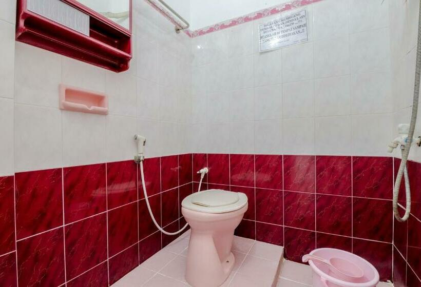 デラックスルーム, Adinda Beach Hotel And Villa