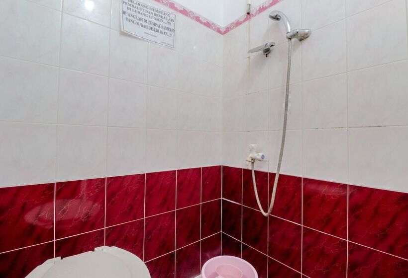 デラックスルーム, Adinda Beach Hotel And Villa