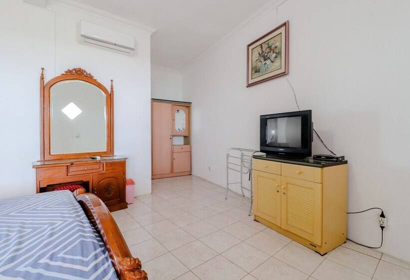 デラックスルーム, Adinda Beach Hotel And Villa