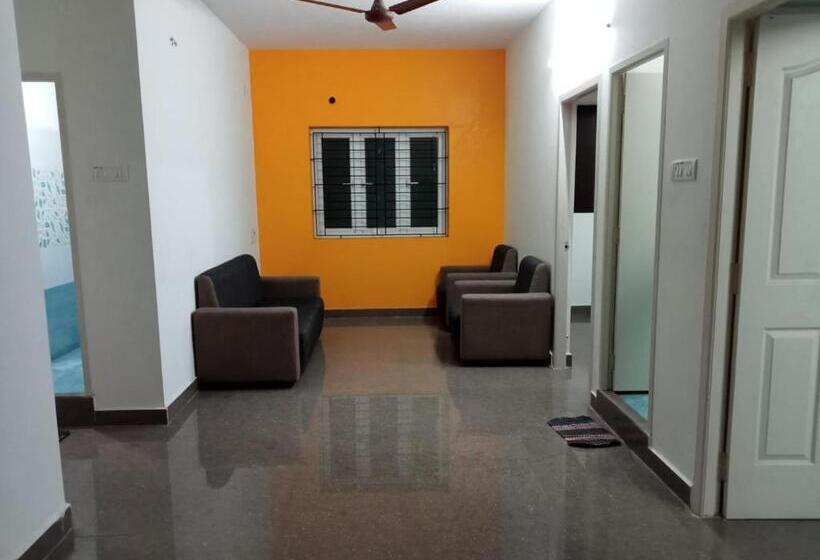 Superior-huone, Allamanda Abode