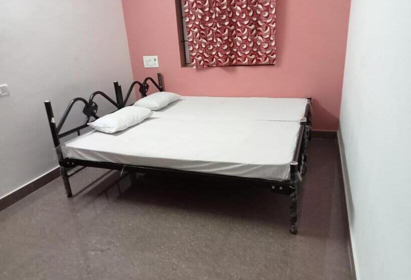 Superior-huone, Allamanda Abode