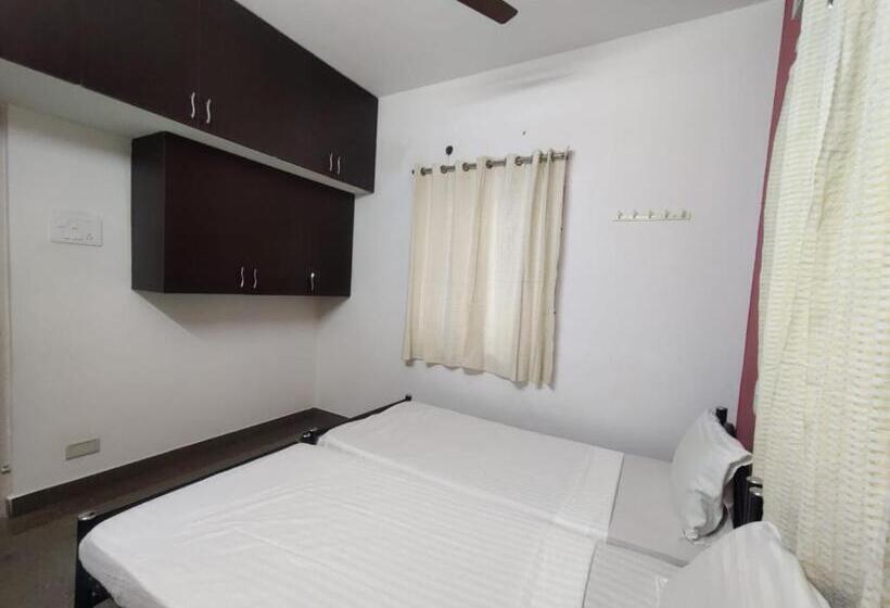 Superior-huone, Allamanda Abode