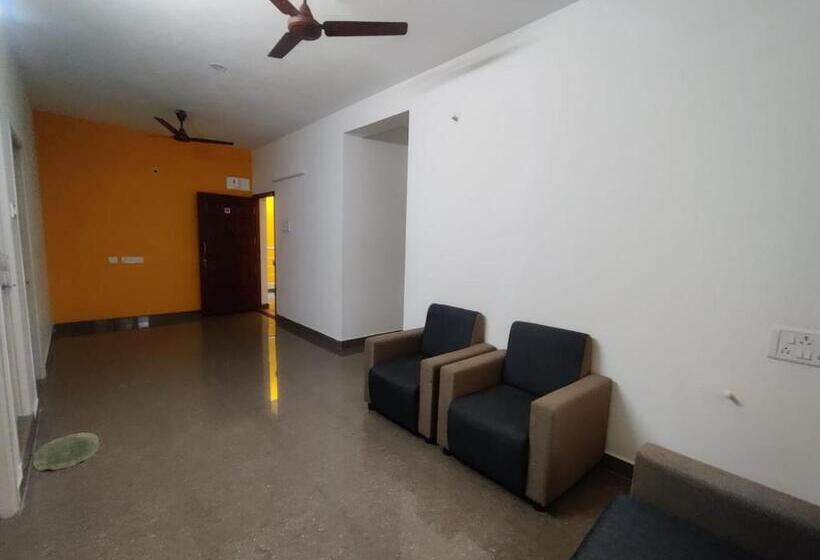 Superior-huone, Allamanda Abode