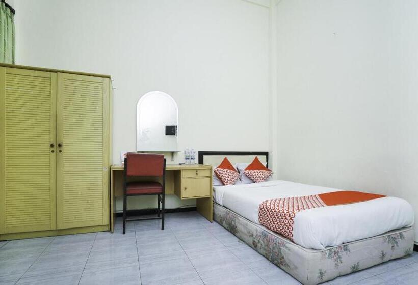 Номер Deluxe, Oyo 2004 Penginapan Bidara Syariah