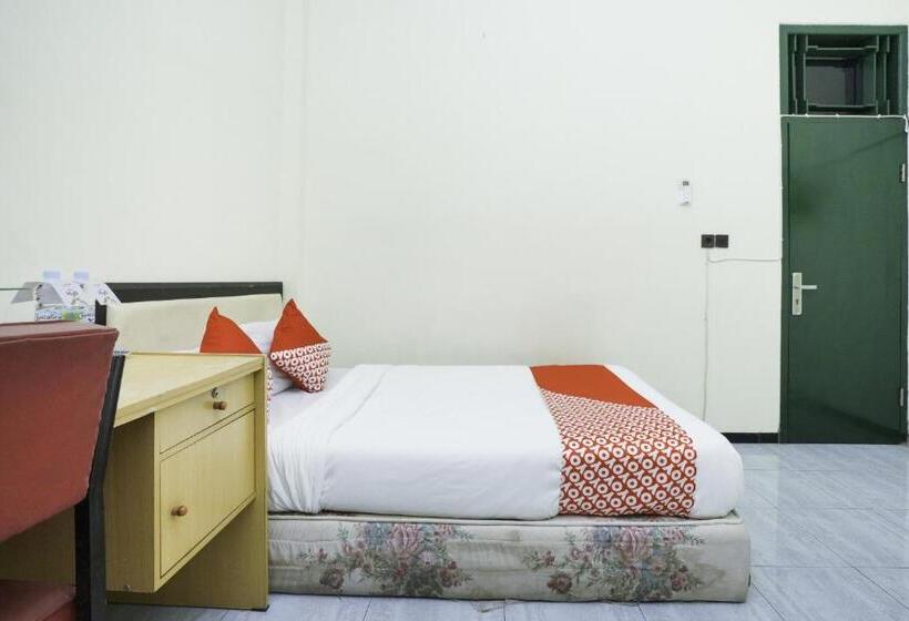 Номер Deluxe, Oyo 2004 Penginapan Bidara Syariah