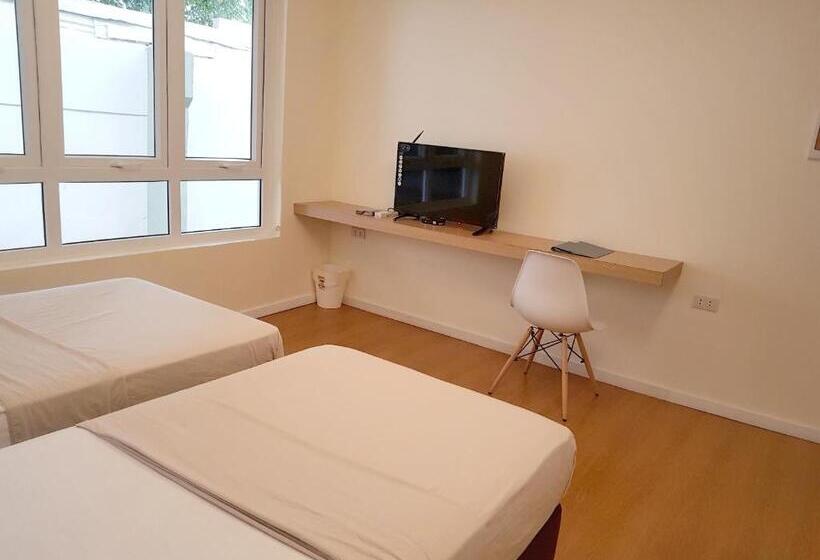 اتاق استاندارد, The Leaf House