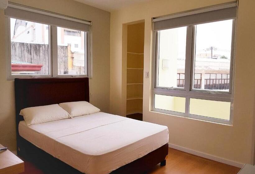 اتاق استاندارد با بالکن, The Leaf House