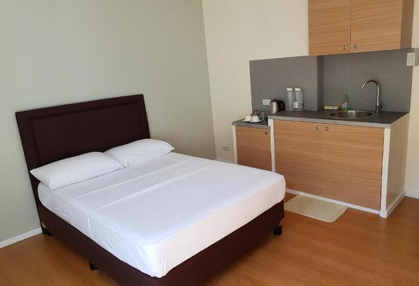 اتاق لوکس, The Leaf House