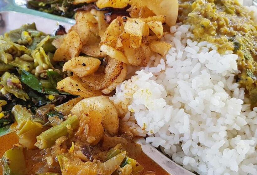 Deluxe Rum, Walkers Hostel