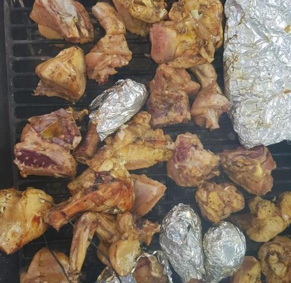 Deluxe Rum, Walkers Hostel