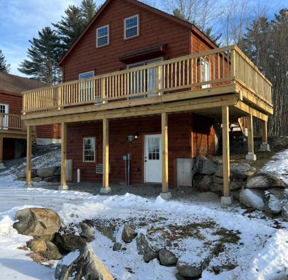 デラックスバンガロー, Presidential Mountain Resort