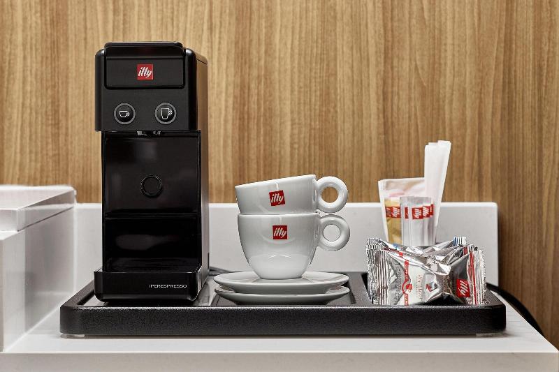 غرفة إدارية سرير كينج, Le Méridien St. Louis Clayton