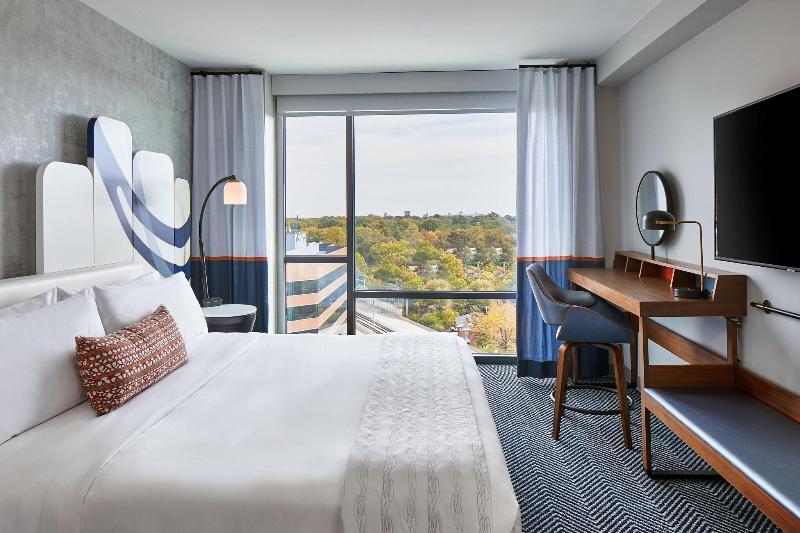 Suíte Cama King, Le Méridien St. Louis Clayton