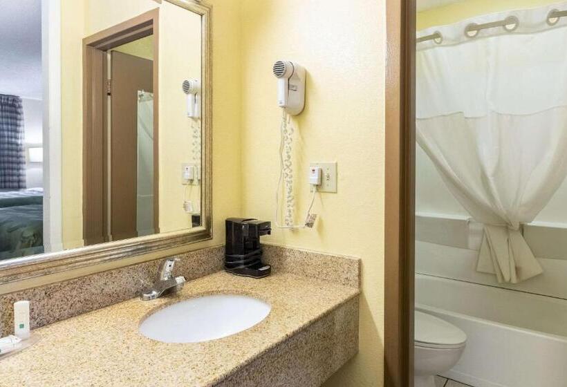 Номер Стандарт, Quality Inn