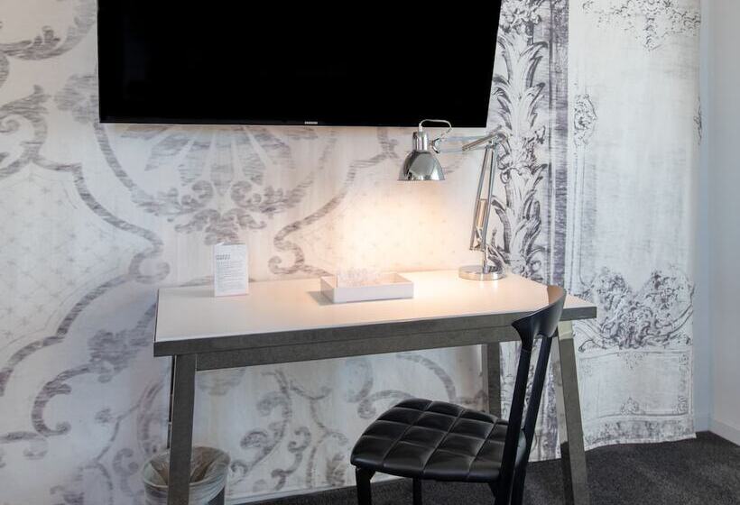 스위트, Sahara Las Vegas