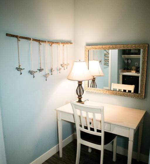 스탠다드 룸 킹사이즈 침대, Sea Otter Inn