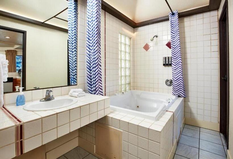 جناح مطلّ علي البحر, Seaport Village Inn, Avalon