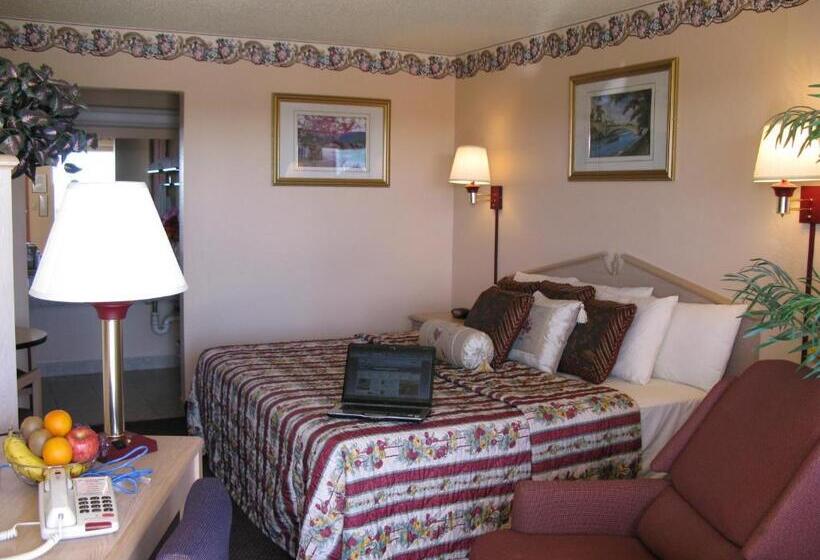 스탠다드 룸 킹사이즈 침대, Seminole Inn