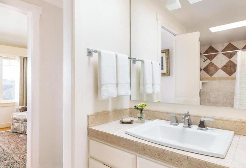 סוויטת פרמיום 2 חדרים, Seven Gables Inn On Monterey Bay, A Kirkwood Collection