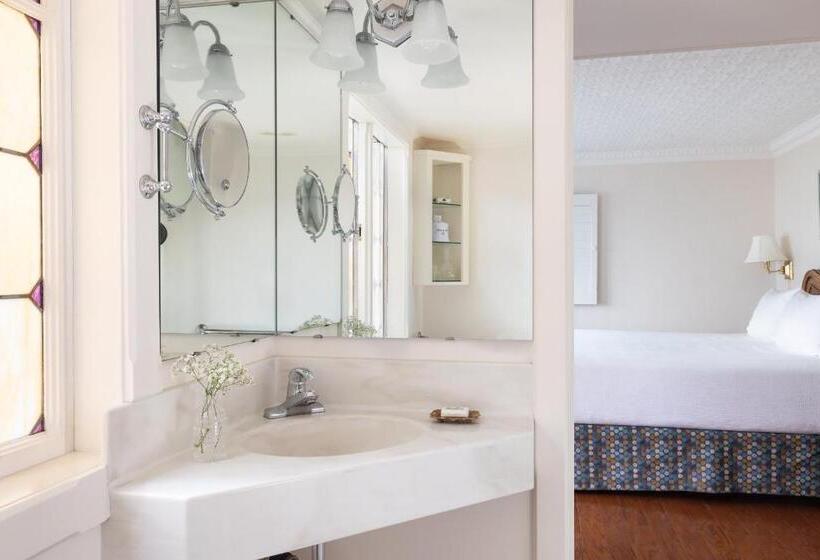 חדר סטנדרט נוף לגינה, Seven Gables Inn On Monterey Bay, A Kirkwood Collection