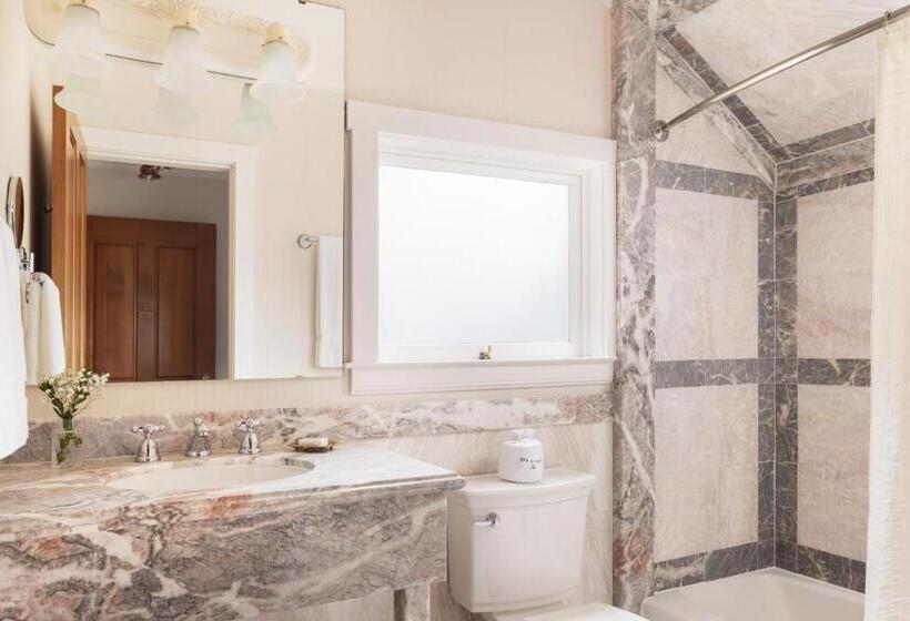 חדר דלוקס, Seven Gables Inn On Monterey Bay, A Kirkwood Collection